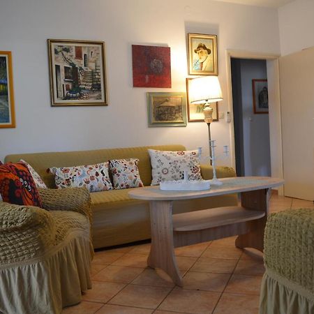 Apartments Lucija ซรีมา ภายนอก รูปภาพ