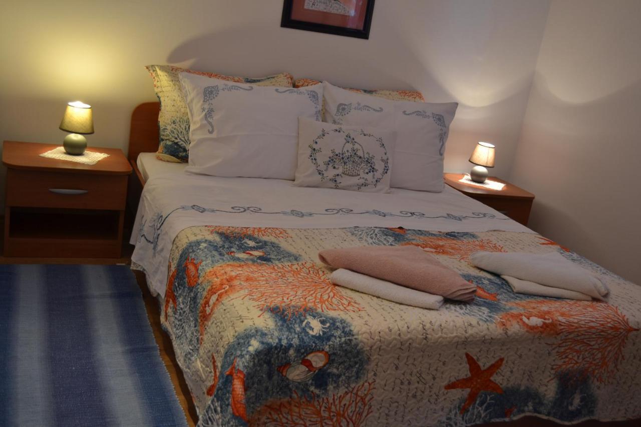 Apartments Lucija ซรีมา ภายนอก รูปภาพ