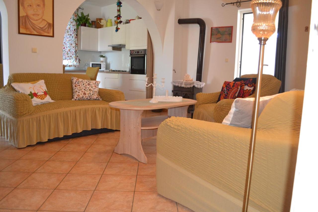 Apartments Lucija ซรีมา ภายนอก รูปภาพ