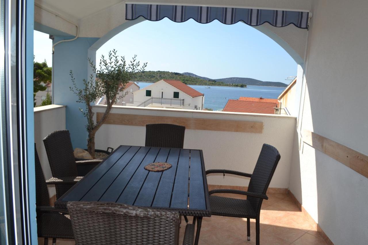 Apartments Lucija ซรีมา ภายนอก รูปภาพ