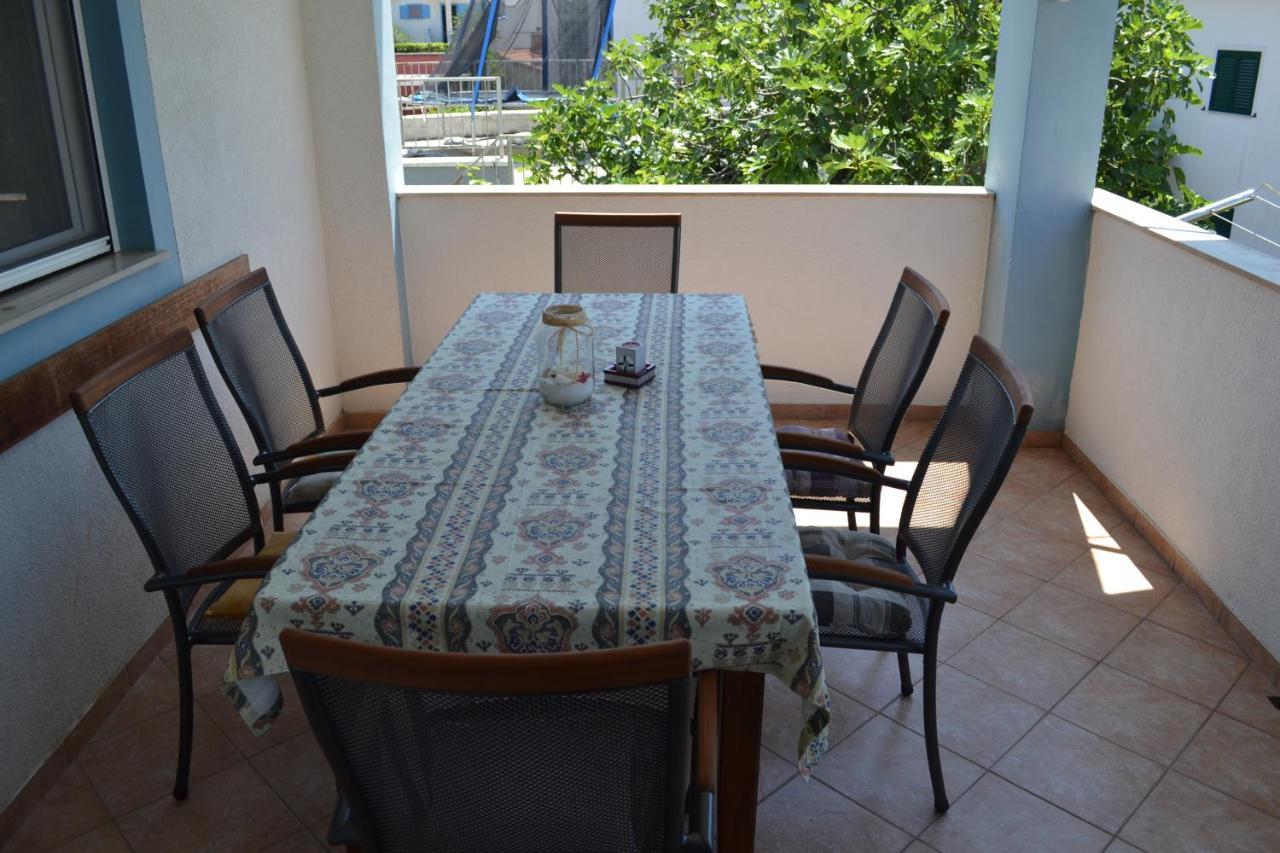Apartments Lucija ซรีมา ภายนอก รูปภาพ