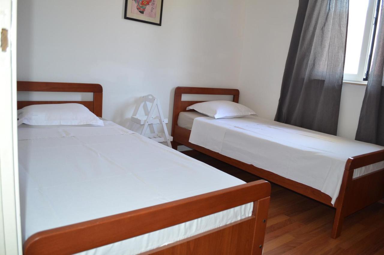 Apartments Lucija ซรีมา ภายนอก รูปภาพ